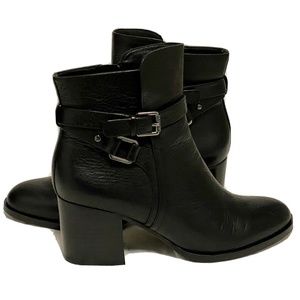Ralph Lauren Gail ankle boot 7.5. Excellent condition! City chic!
